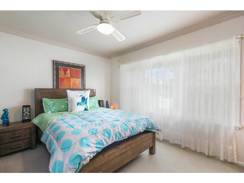 80 Calvert Street, Hamlyn Heights VIC 3215