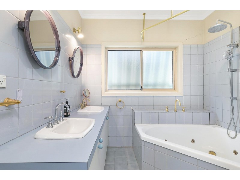 80 Calvert Street, Hamlyn Heights VIC 3215