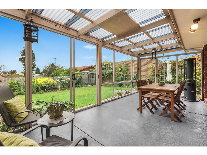 16 Rushden Close, Bell Post Hill VIC 3215