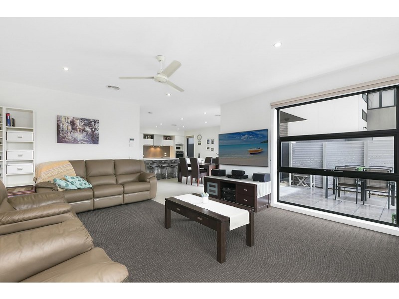 1/24 St David Street, Rippleside VIC 3215