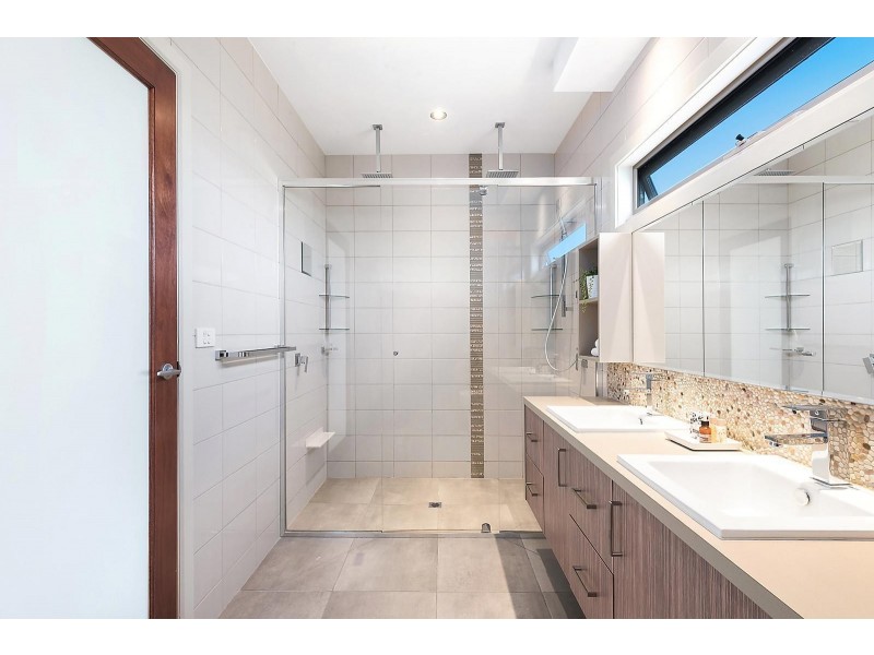 11 Moonaree Road, Leopold VIC 3224