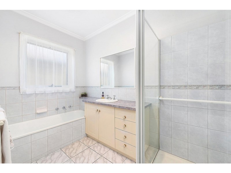 49 Roslyn Road, Belmont VIC 3216