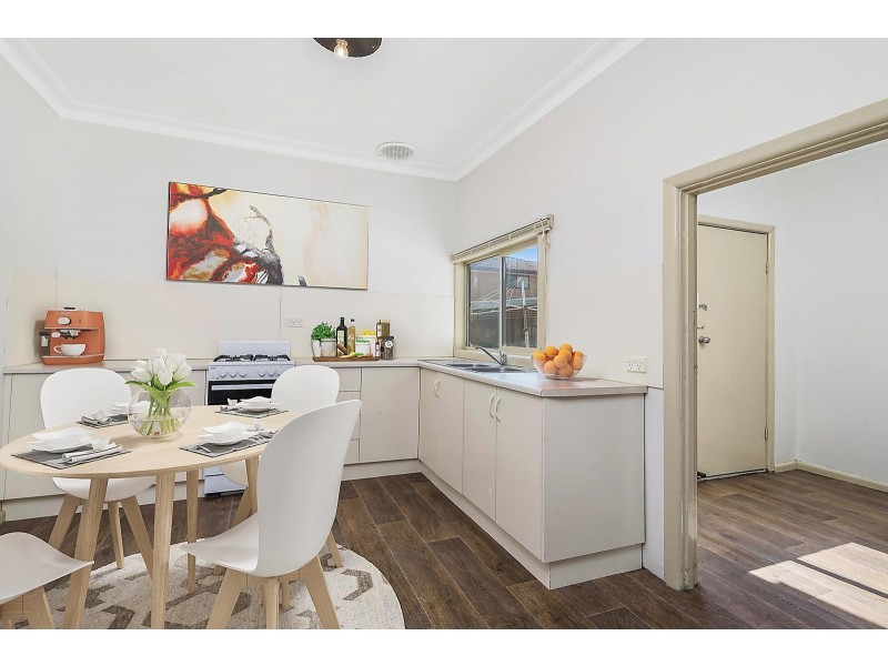 16 Crofton Street, Geelong West VIC 3218