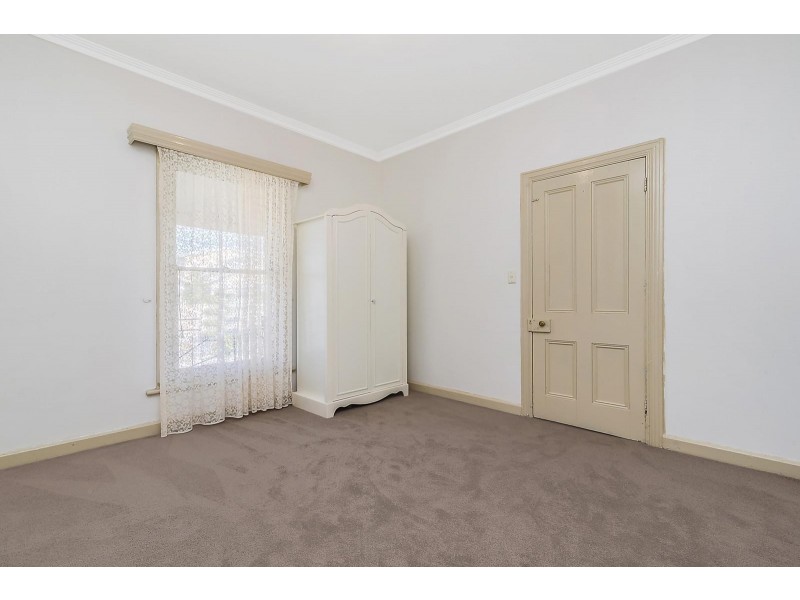 16 Crofton Street, Geelong West VIC 3218