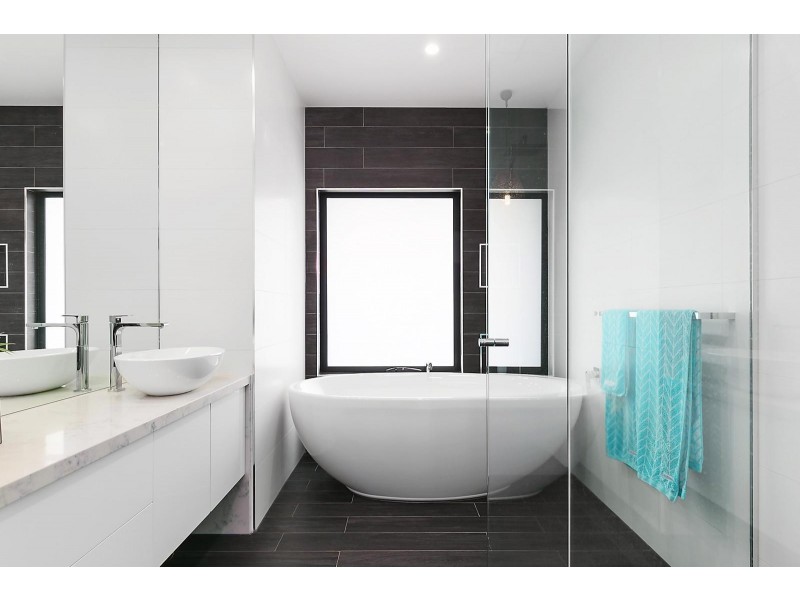 1/1 Liverpool Street, Rippleside VIC 3215