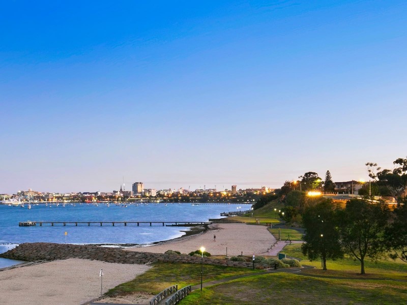 1/1 Liverpool Street, Rippleside VIC 3215