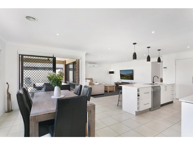 17 Curtain Drive, Leopold VIC 3224