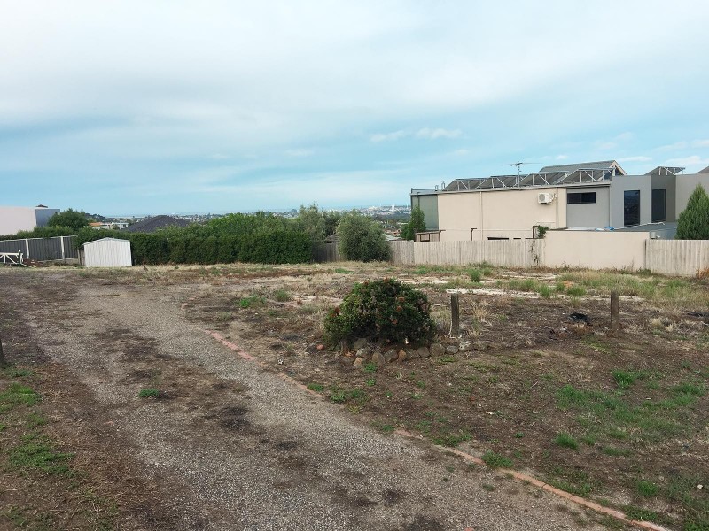 10-11 Sholden Court, Wandana Heights VIC 3216