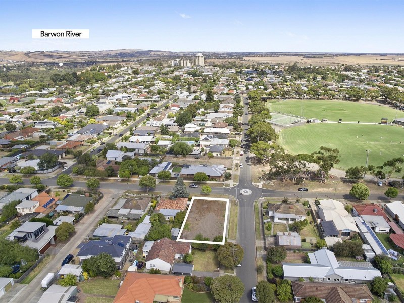 16 Edinburgh Avenue, Herne Hill VIC 3218