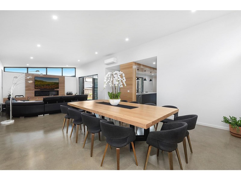 73 Highland Way, Highton VIC 3216