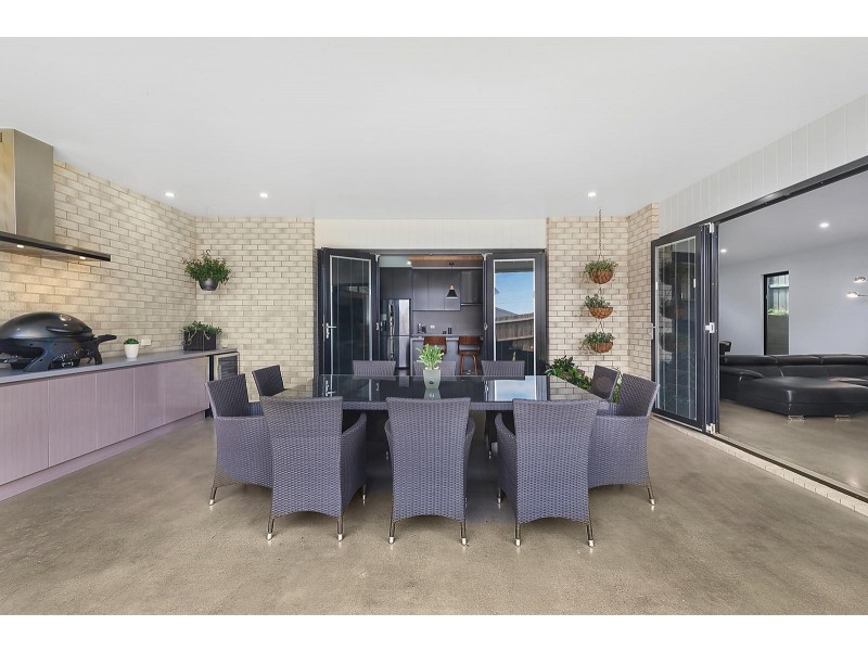 73 Highland Way, Highton VIC 3216