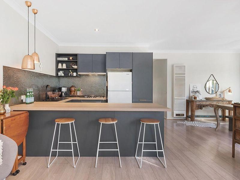 81 Augustine Drive, Highton VIC 3216