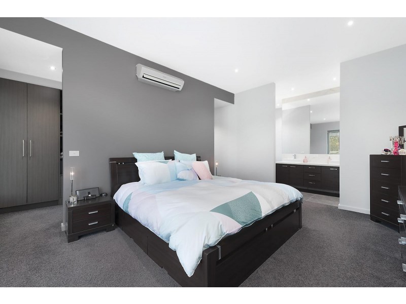 46 Victory Way, Highton VIC 3216