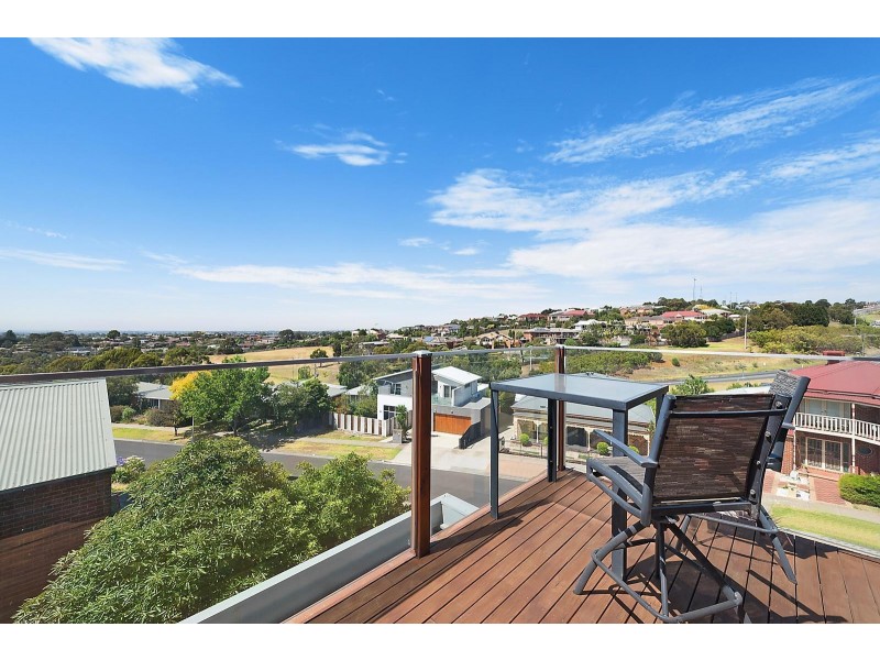 46 Victory Way, Highton VIC 3216