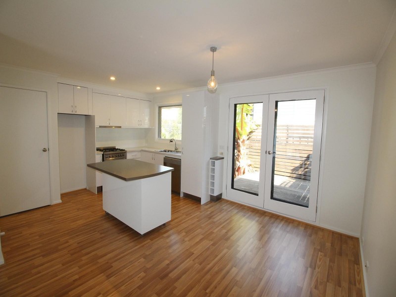 3/299 Autumn Street, Newtown VIC 3220