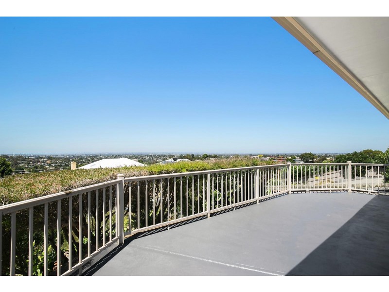 18 Grosvenor Drive, Wandana Heights VIC 3216
