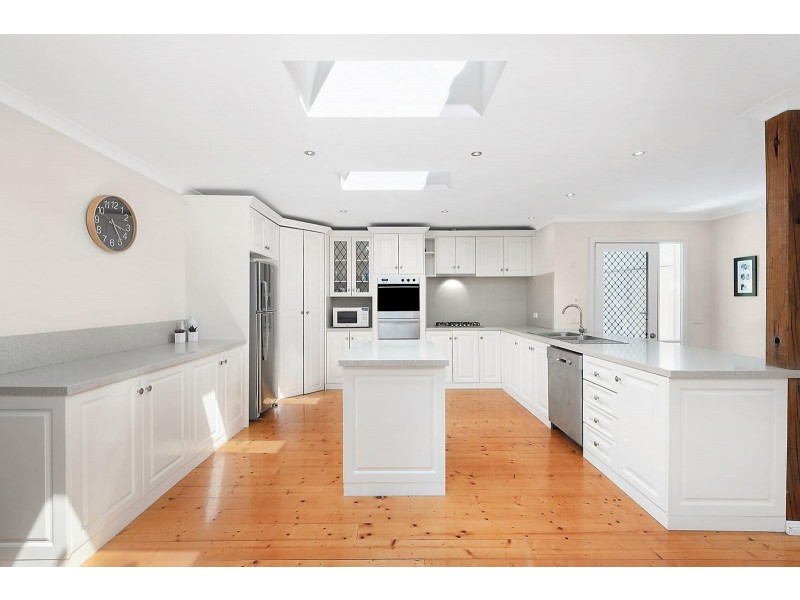 4 Richmond Crescent, Geelong VIC 3220
