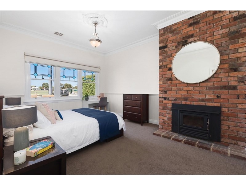 4 Richmond Crescent, Geelong VIC 3220