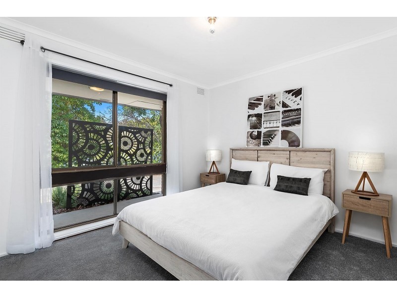 2/2A Ballater Avenue, Newtown VIC 3220