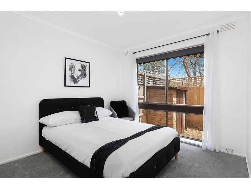 2/2A Ballater Avenue, Newtown VIC 3220