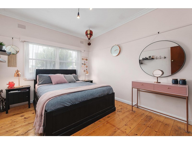 1C Carmichael Avenue, Newtown VIC 3220