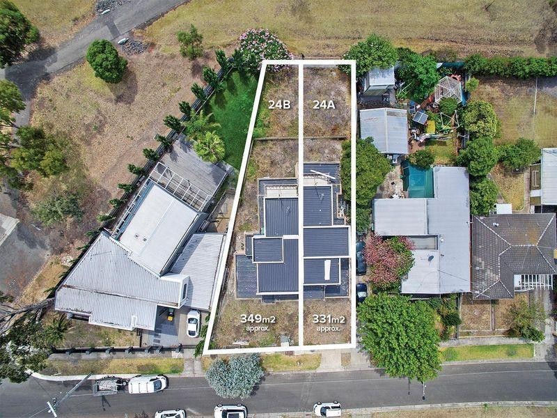 24A & 24B Elcho Street, Newtown VIC 3220