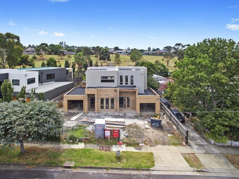 24A & 24B Elcho Street, Newtown VIC 3220