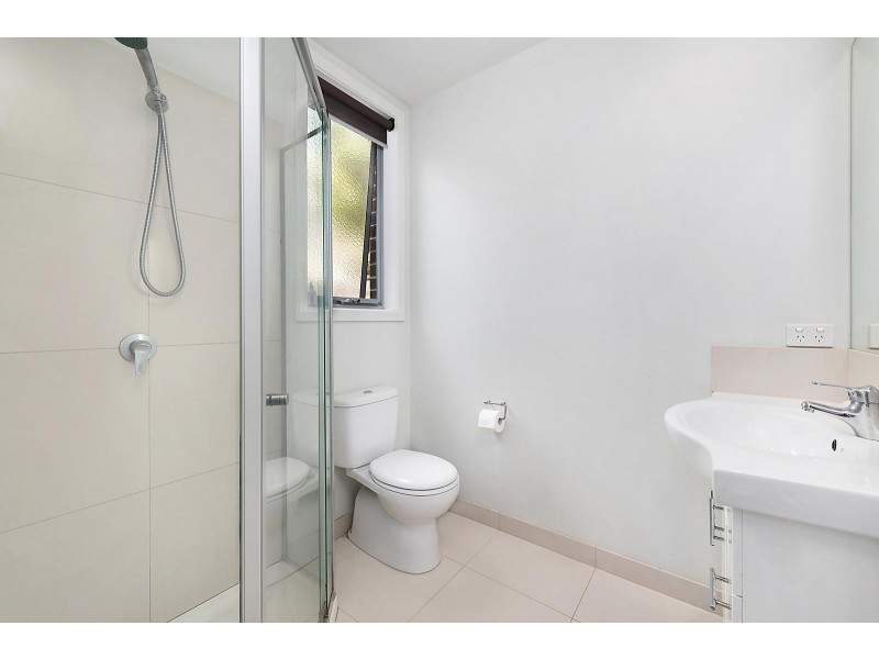 2/4 Belfast Street, Newtown VIC 3220