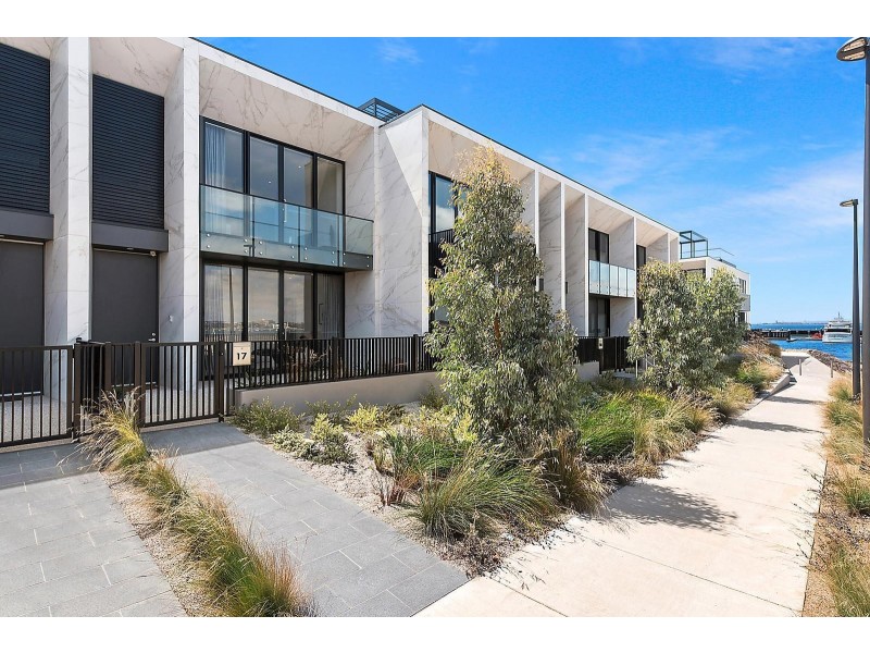 17 Lumb Place, Rippleside VIC 3215