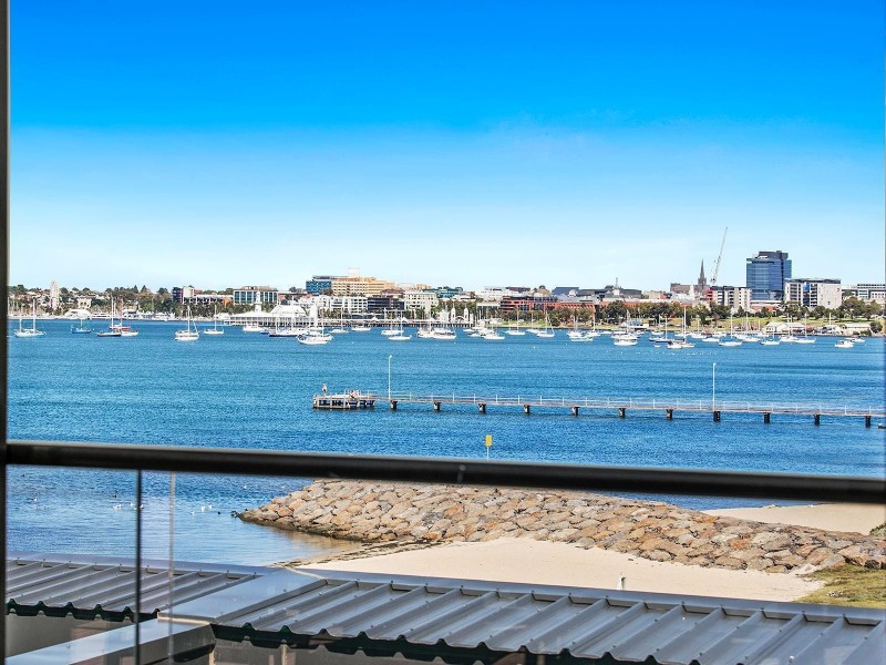 17 Lumb Place, Rippleside VIC 3215
