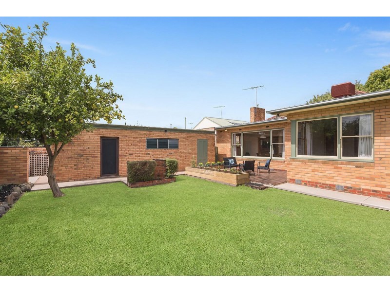 16 Panorama Road, Herne Hill VIC 3218