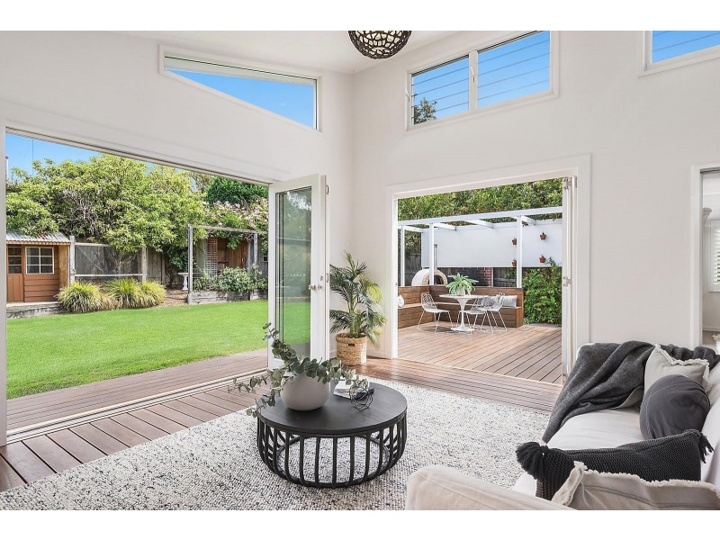 37 Bonsey Road, Highton VIC 3216