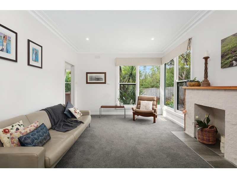 8 Brocka Avenue, Belmont VIC 3216