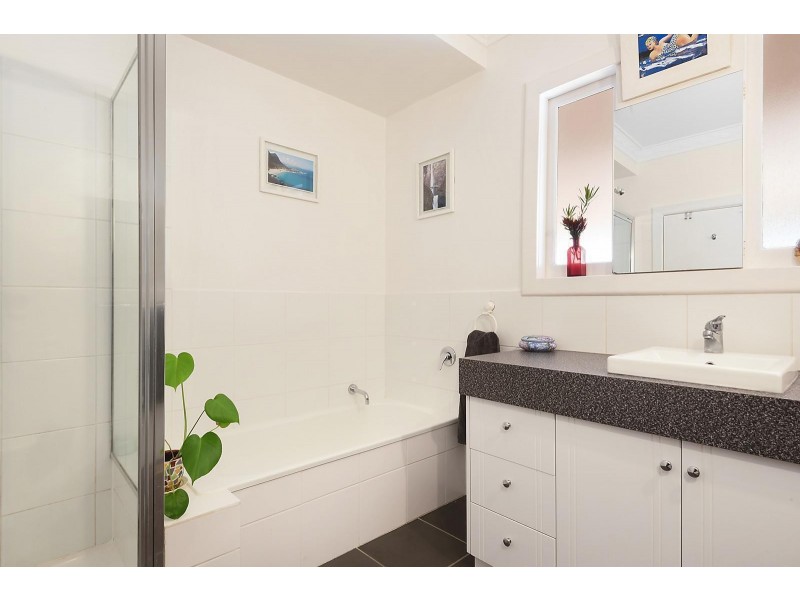 8 Brocka Avenue, Belmont VIC 3216