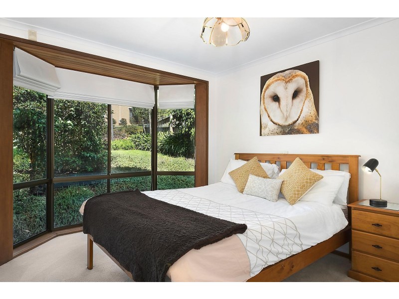 4 Jinjella Road, Highton VIC 3216