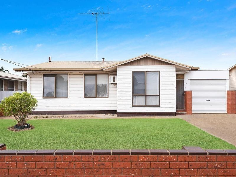 8 Curlew Crescent, Norlane VIC 3214