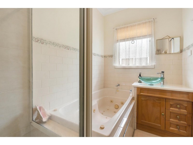 4 Hector Street, Geelong West VIC 3218