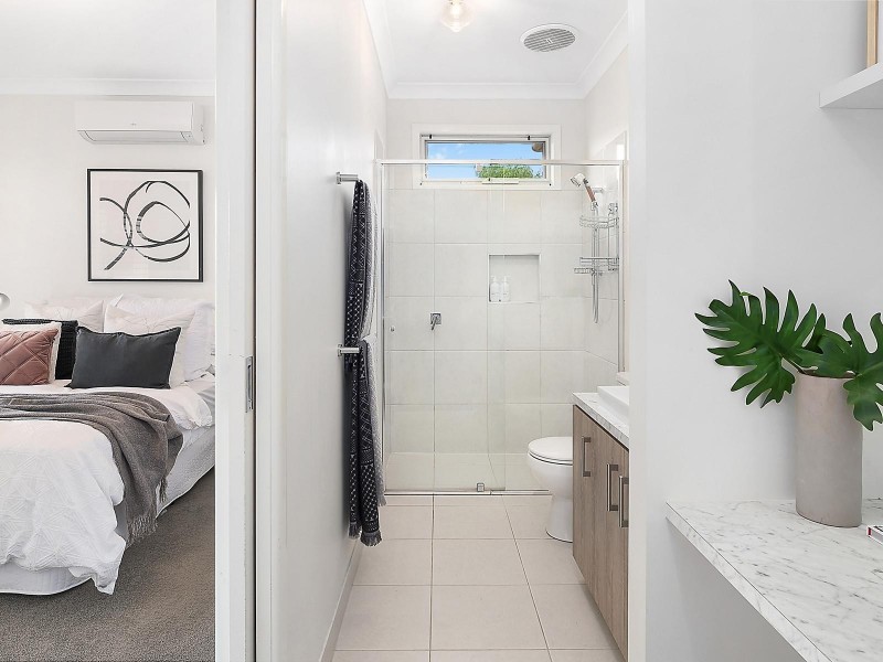 15 Trigg Street, Geelong West VIC 3218