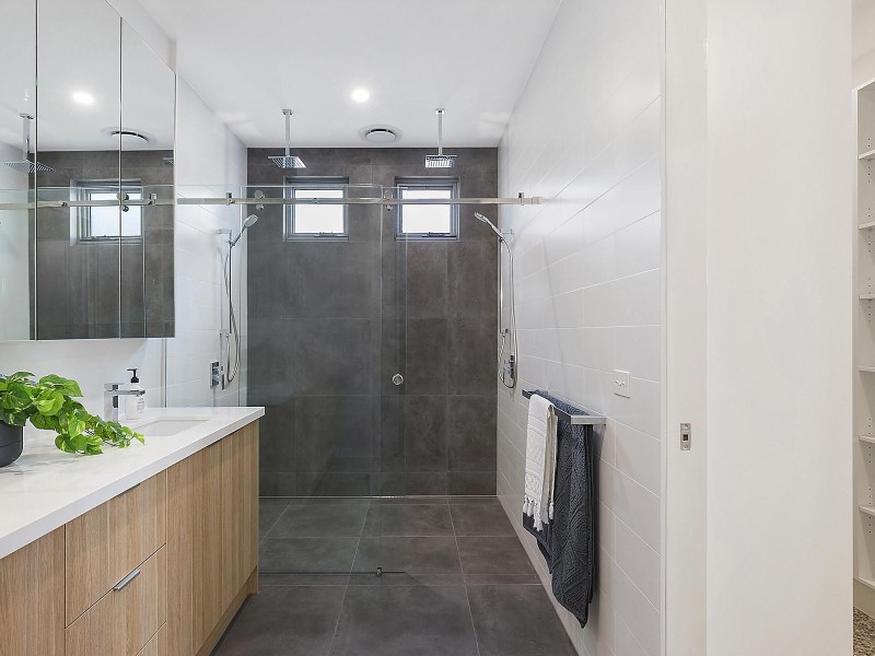 42 Mt Pleasant Road, Belmont VIC 3216