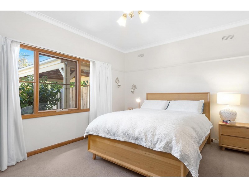 21 Harcourt Street, Newtown VIC 3220