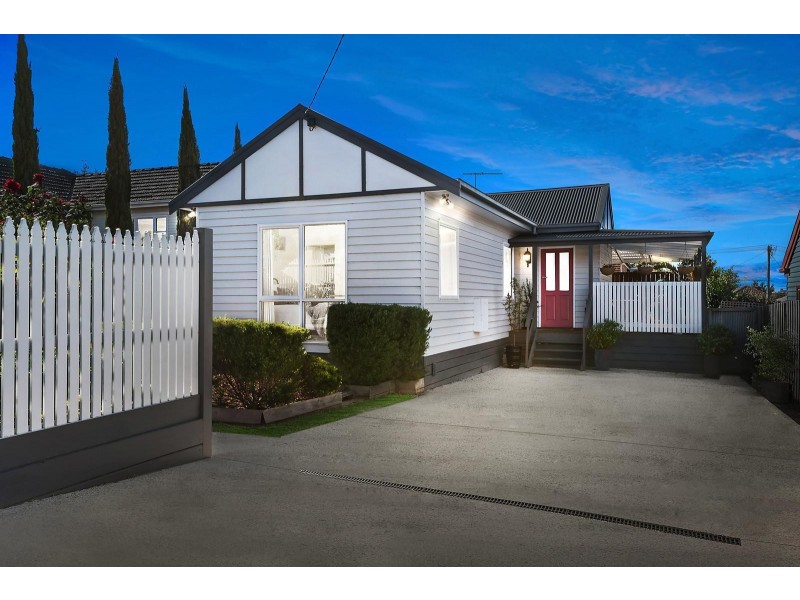 15 Perth Street, Belmont VIC 3216