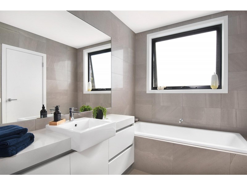 13/12 Balcombe Road, Newtown VIC 3220