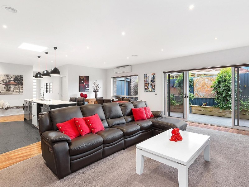 2/22 Torquay Road, Belmont VIC 3216