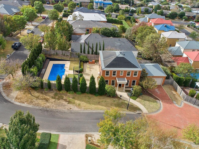 5 Lascelles Place, Highton VIC 3216