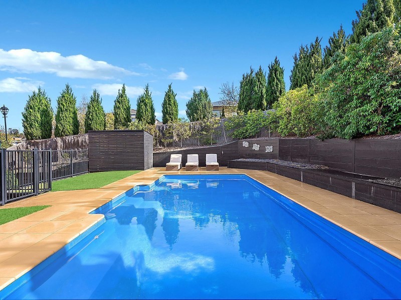 5 Lascelles Place, Highton VIC 3216