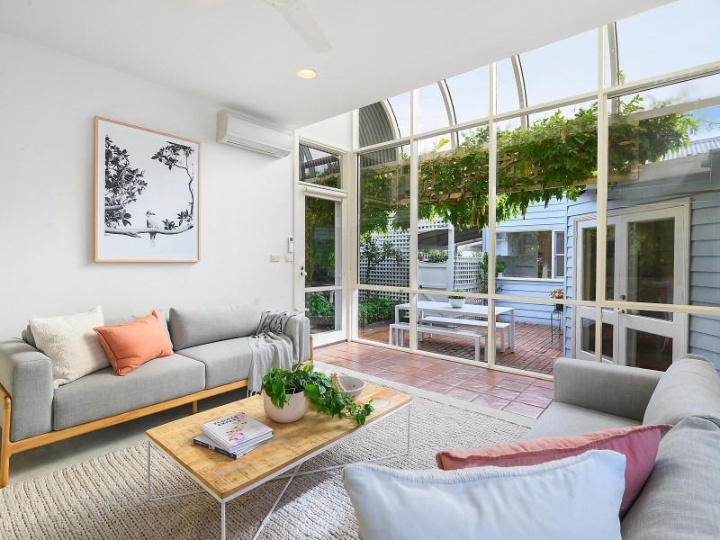 21 Roebuck Street, Newtown VIC 3220