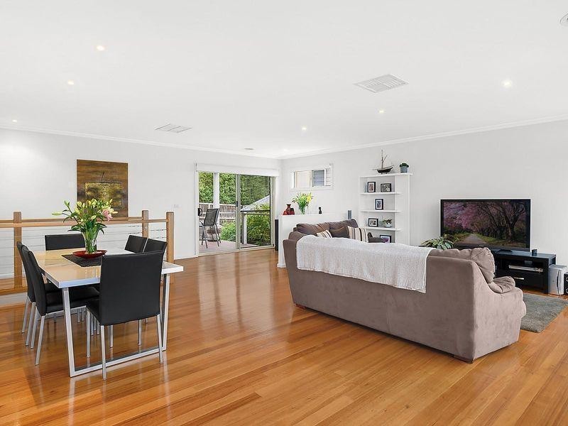 55 Leigh Road, Highton VIC 3216