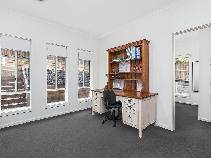 55 Leigh Road, Highton VIC 3216