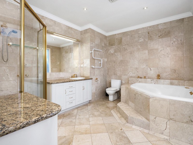 49 Stewart Drive, Werribee VIC 3030