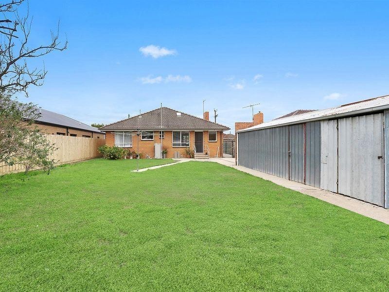 14 Drysdale Avenue, Newcomb VIC 3219